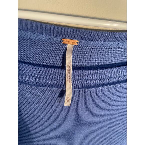 Free People Forever Your Girl Slouchy Top in Blue Size Medium - Picture 8 of 9